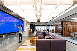 Av Multimedia Experience - Uber